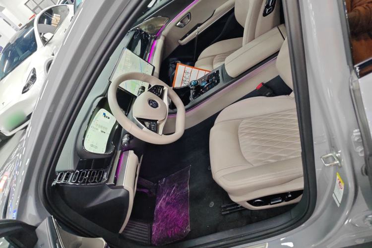 Used BYD Han 2025 EV Intelligent Driving Edition 701KM LiDAR Flagship Model
