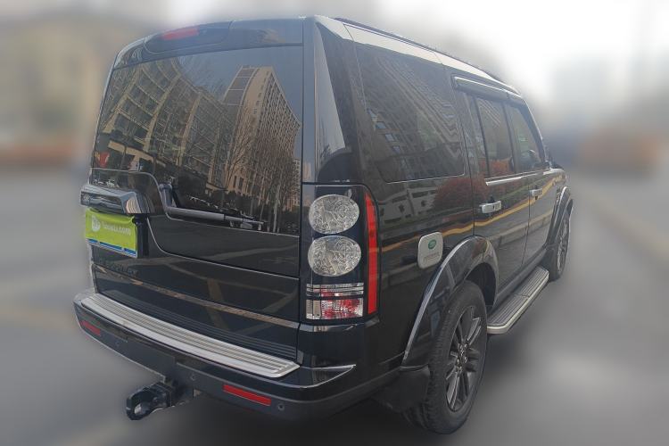 Used Land Rover Discovery 2016 3.0 SC V6 SE Rear Right 45 Deg