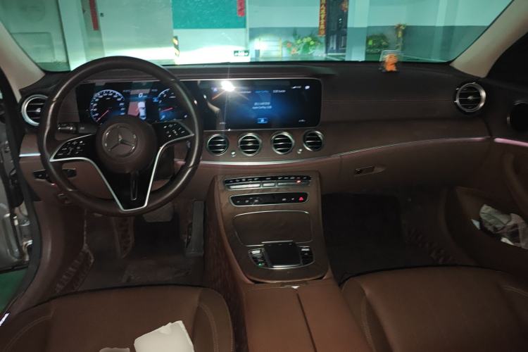 Used Mercedes-Benz E-Class 2021 E 300 L Stylish Model Center Console