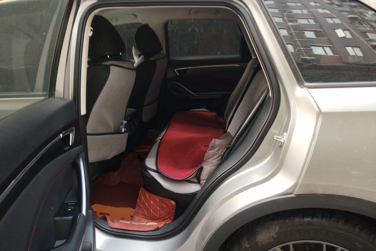 Used Bestune T55 2021 1.5T Automatic Enjoyment · Luxury Edition
