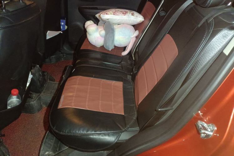 Used Chevrolet Trax 2014 1.4T Automatic Two-Wheel Drive Luxury Model Left Rear Seat