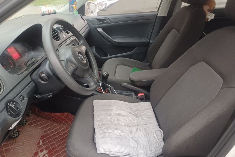 Used Volkswagen Jetta 2013 1.6L Manual Fashion Edition