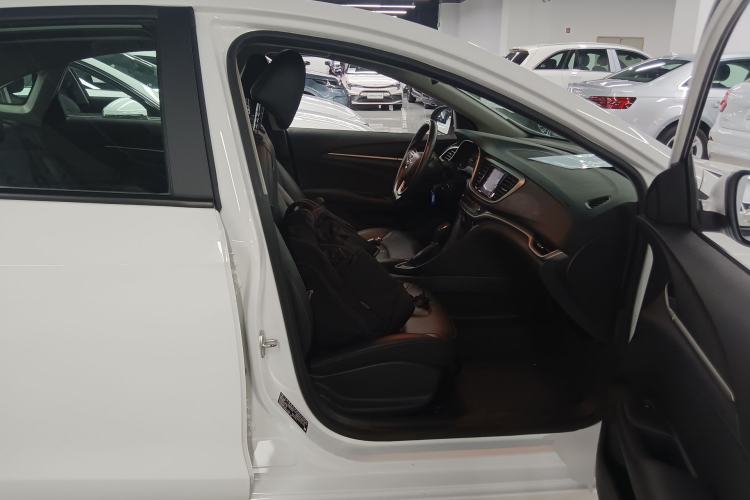 Used Buick GT 2021 Revised Version Flagship 1.5L Automatic Elite Edition Right Front Seat