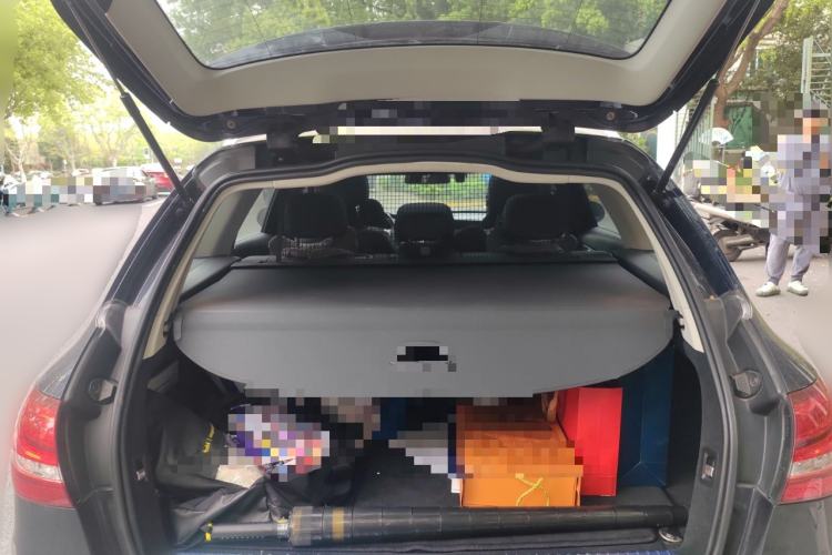 Used Mercedes-Benz C-Class 2015 C 200 station wagon
