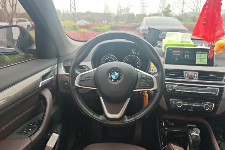 Used BMW X1 New Energy 2019 xDrive25Le Mileage Upgrade Version Steering Wheel