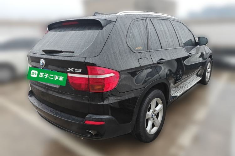Used BMW X5 2009 xDrive30i Leading Model Rear Right 45 Deg