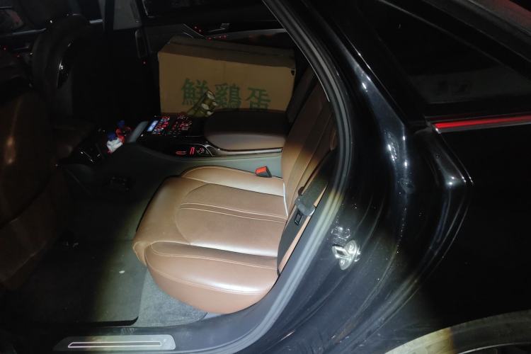 Used Audi A8 2013 A8L 50 TFSI quattro Luxury Model
