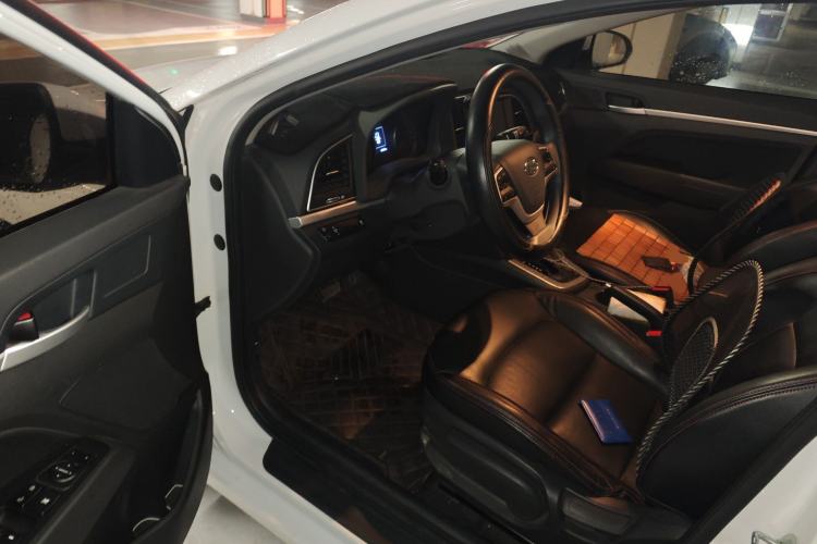 Used Hyundai Elantra (6th Generation / Lingdong) 2018 1.6L Automatic 15th Anniversary Special Edition Driver Seat