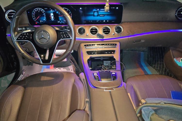 Used Mercedes-Benz E-Class 2021 E 300 L Stylish Model Center Console