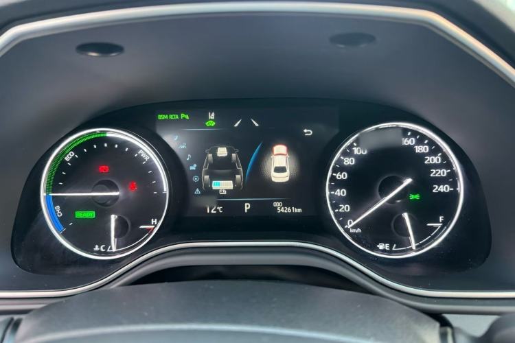 Used Toyota Avalon 2019 Dual-Engine 2.5L XLE Prestige Version China VI Standard