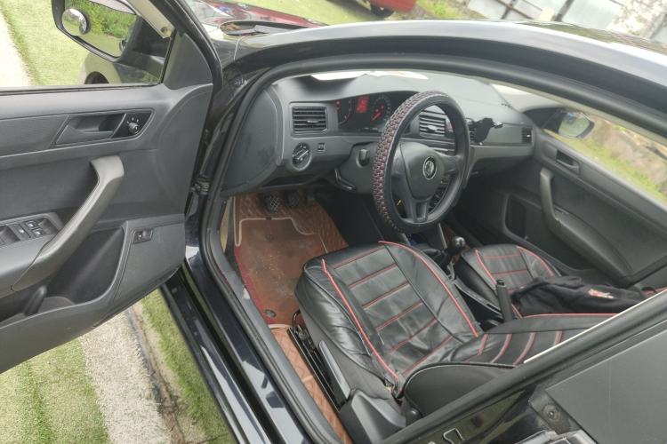 Used Volkswagen Santana 2016 1.4L Manual Fashion Edition Driver Seat