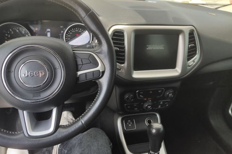 Used Jeep Compass 2017 200T Automatic Family Edition