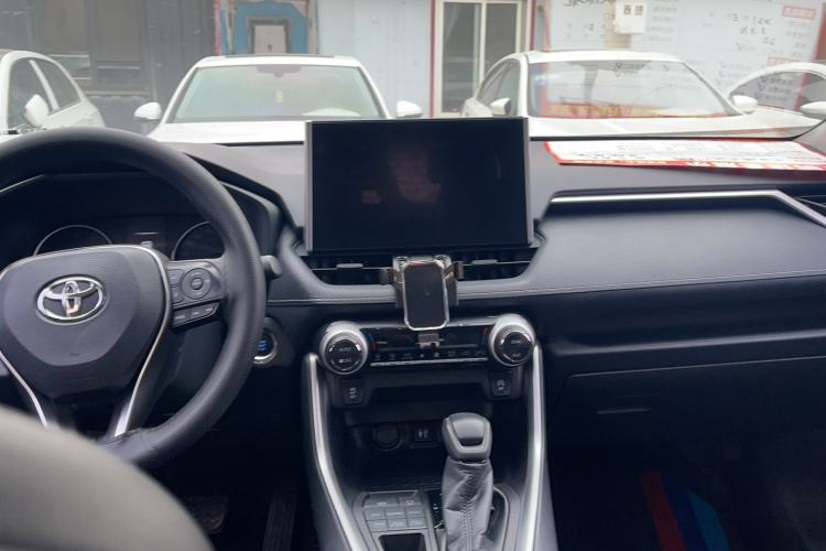 Used Toyota Wildlander 2020 2.0L CVT 4x4 Luxury Edition
