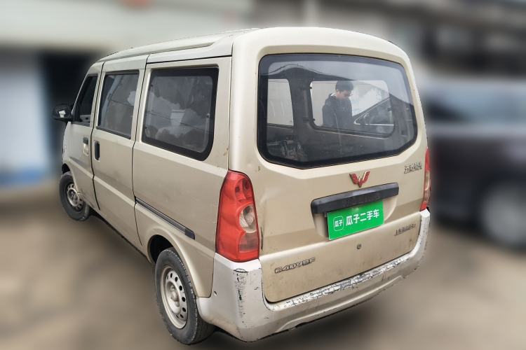 Used Wuling Rongguang 2011 1.2L Base Version
