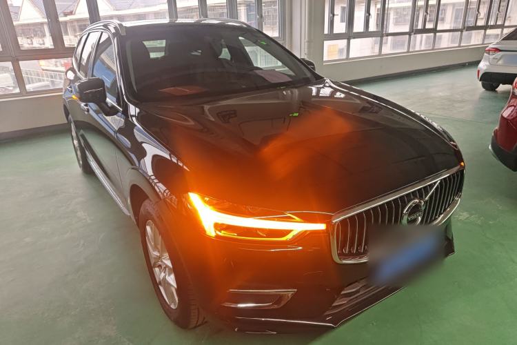 Used Volvo XC60 2021 T5 4x4 Smart Luxury Edition Exterior 1