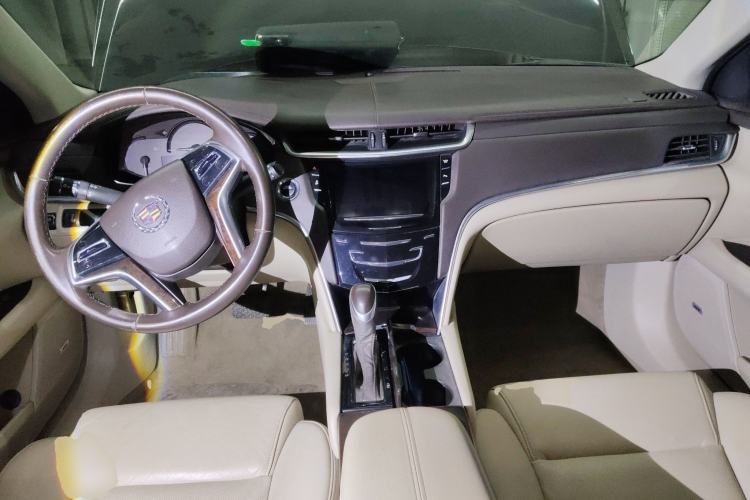 Used Cadillac XTS 2013 28T Comfort Model Center Console