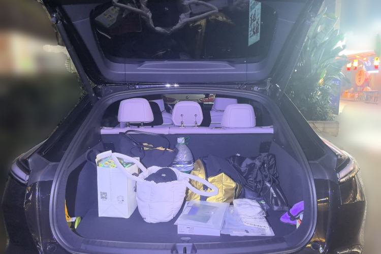 Used ONVO L60 2025 Model—60 kWh Rear-Wheel-Drive Version