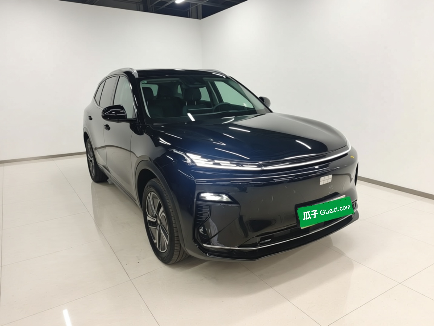 Geely Galaxy Xingjian 7 EM-i 2026 525km Long-Range+ — снимка 3