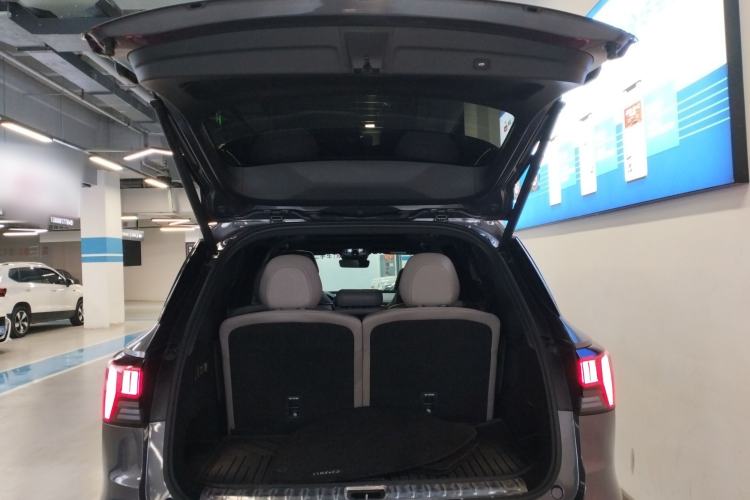 Used Lynk & Co 09 EM-P 2023 2.0TD EM-P Long-Range Version PM 7-Seater