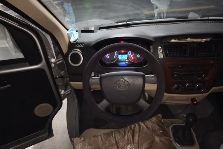 Used CHANGAN KAICHENG Ruixing M80 2014 1.5L Base Version (4-Seater) 4G15S Steering Wheel