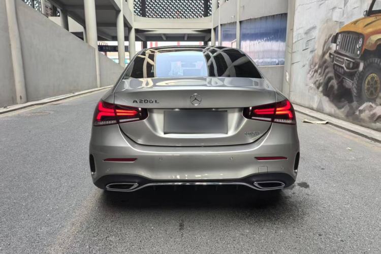 Used Mercedes-Benz A-Class 2020 Restyled A 200 L Sport Sedan Fashion Version Exterior 4