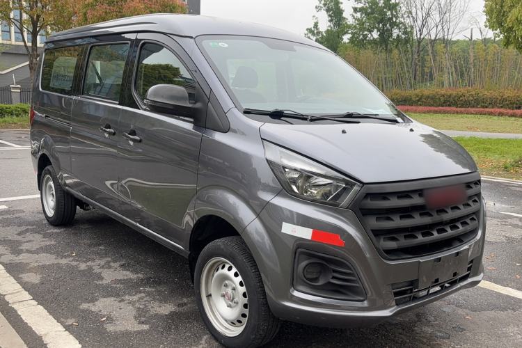 Used Jinbei Gold Hiace M Classic 2024 1.5L Engineering Lion Passenger Vehicle 5 Seats Rear Right 45 Deg