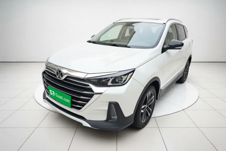 Used BAIC Beijing X5 2018 1.5T Manual Advance Version China V Guazi used car, China used car export, Used car for sale, Used cars, Cheapest cars for sale