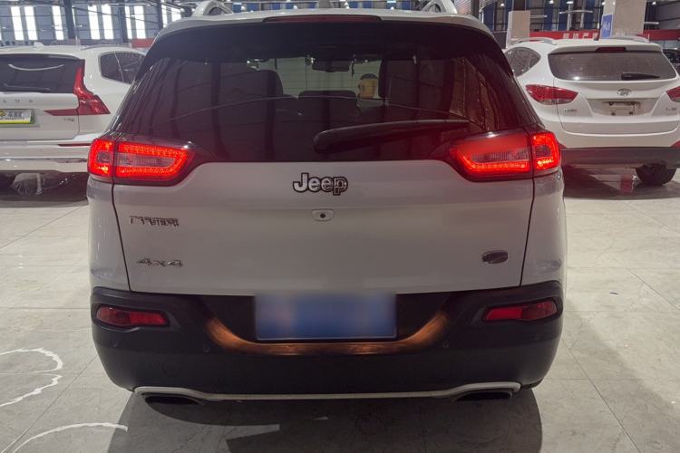 Used Jeep Cherokee 2016 2.4L All-in-One Edition