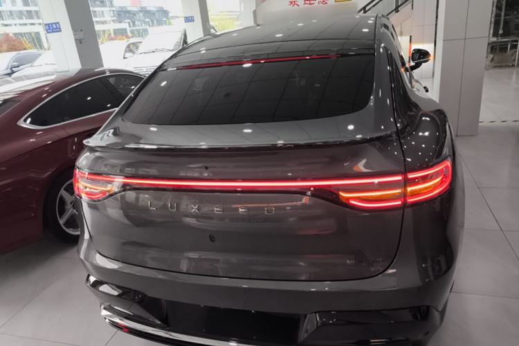 Used Hima Luxeed R7 2026 Model Pure Electric Max Rear