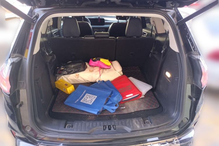 Used Ford Edge 2021 PLUS EcoBoost 245 Two-Wheel-Drive Titanium 7-Seater
