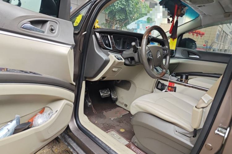 Used Buick GL8 2011 3.0L GT Luxury Business Haoya Edition
