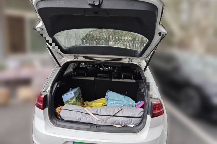 Used Volkswagen Golf 2016 1.4TSI Automatic R-Line
