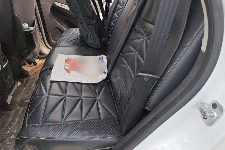 Used Roewe RX5 2018 20T Two-Wheel Drive Manual Internet Smart Edition
