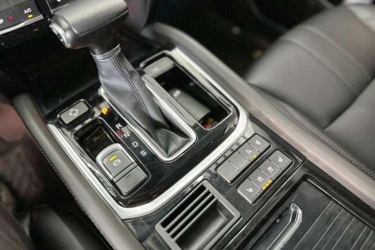 Used GAC Trumpchi GS8 2017 320T Two-Wheel Drive Luxury Smart Connectivity Version (7 Seats)