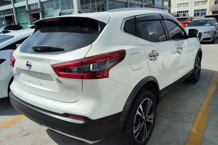 Used Nissan Qashqai 2021 2.0L CVT Luxury Edition Rear Right 45 Deg