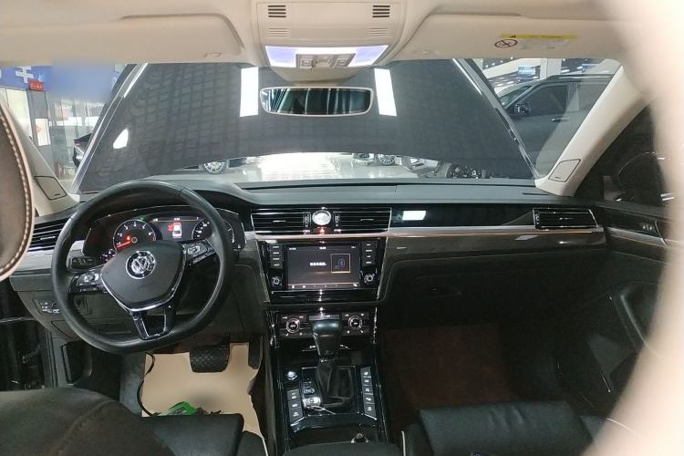 Used Volkswagen Phideon 2016 480 V6 4x4 Executive Flagship Edition
