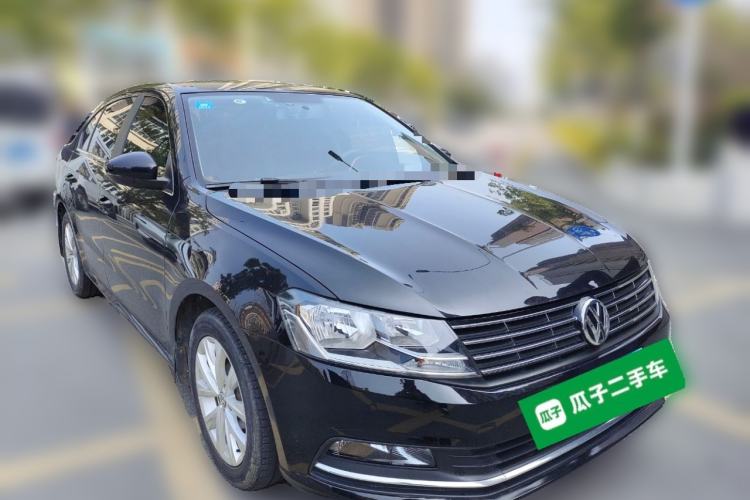 Used Volkswagen Lavida 2017 1.6L Automatic Comfort Edition
