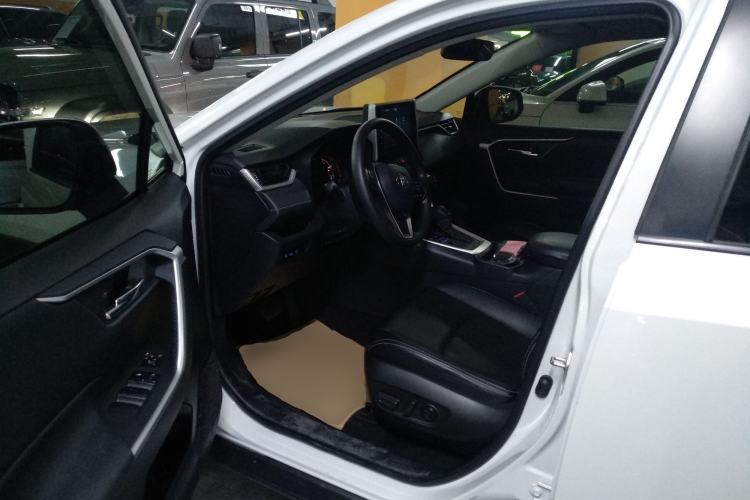 Used Toyota RAV4 2020 2.0L CVT 4x4 Trend Edition