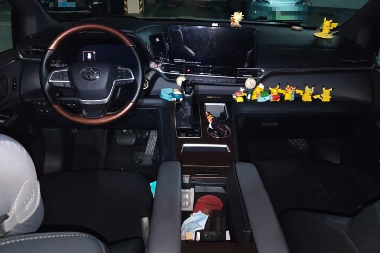 Used Toyota Granvia 2024 2.5L Hybrid Prestige PLUS Four-Wheel Drive Version
