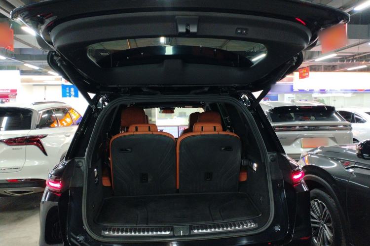 Used Li Auto L9 2022 Max model
