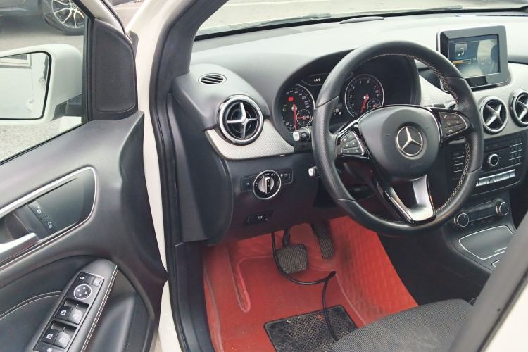 Used Mercedes-Benz B-Class 2015 B 200 Sport Edition
