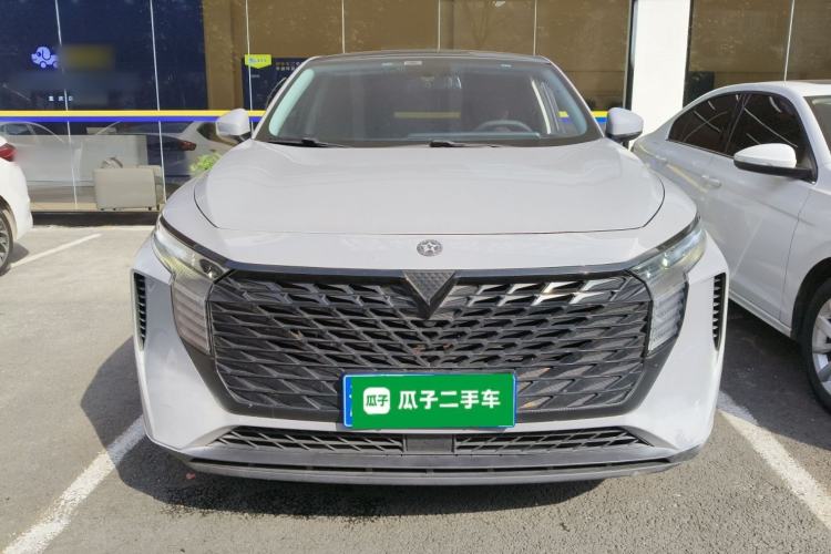 Used Venucia V 2021 260T Idol Edition Front