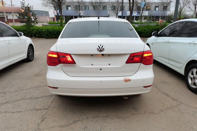 Used Volkswagen Jetta 2015 1.6L Manual Comfort Model Rear