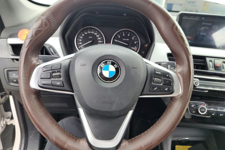 Used BMW X1 2016 sDrive18Li Premium Edition
