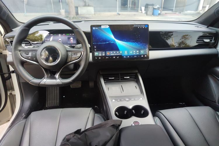 Used BYD Seal 06 New Energy 2025 EV 545KM Flagship Edition Center Console