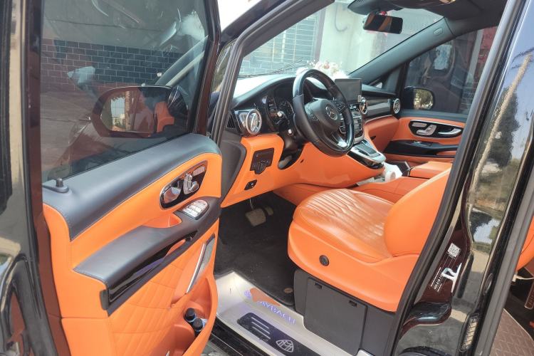 Used Mercedes-Benz Vito 2023 2.0T Business Version 7 Seats Driver Seat