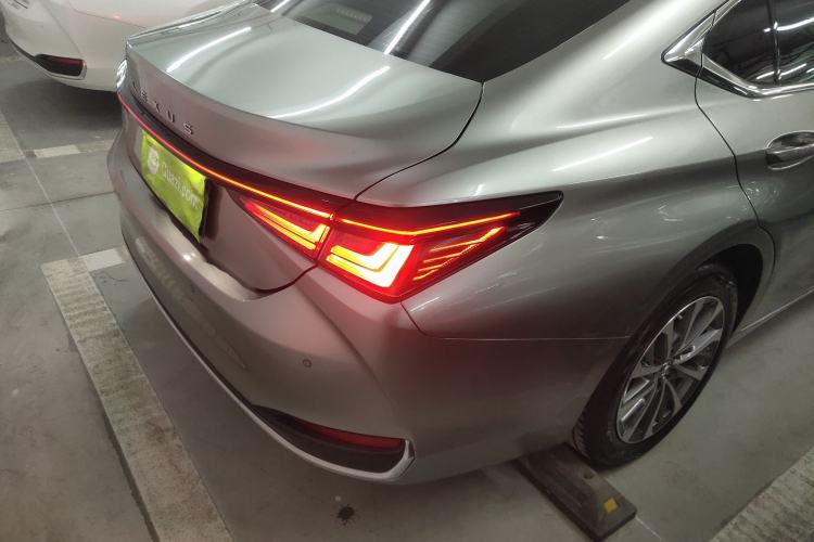 Used Lexus ES 2025 200 Premium Edition