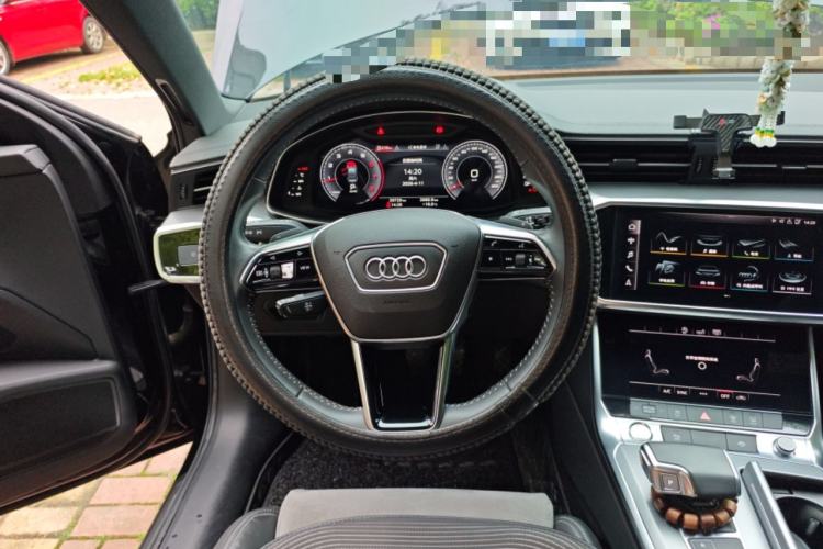 Used Audi A6L 2019 40 TFSI Luxury Dynamic Model Steering Wheel