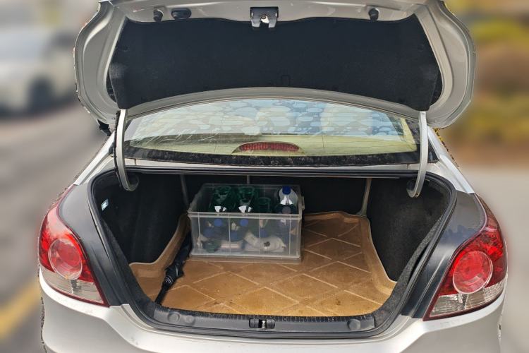 Used Volkswagen Lavida 2011 1.6L Manual - Premium Edition Trunk