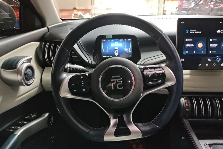 Used BYD Yuan PLUS 2023 Champion Edition 510KM Leading Model Steering Wheel
